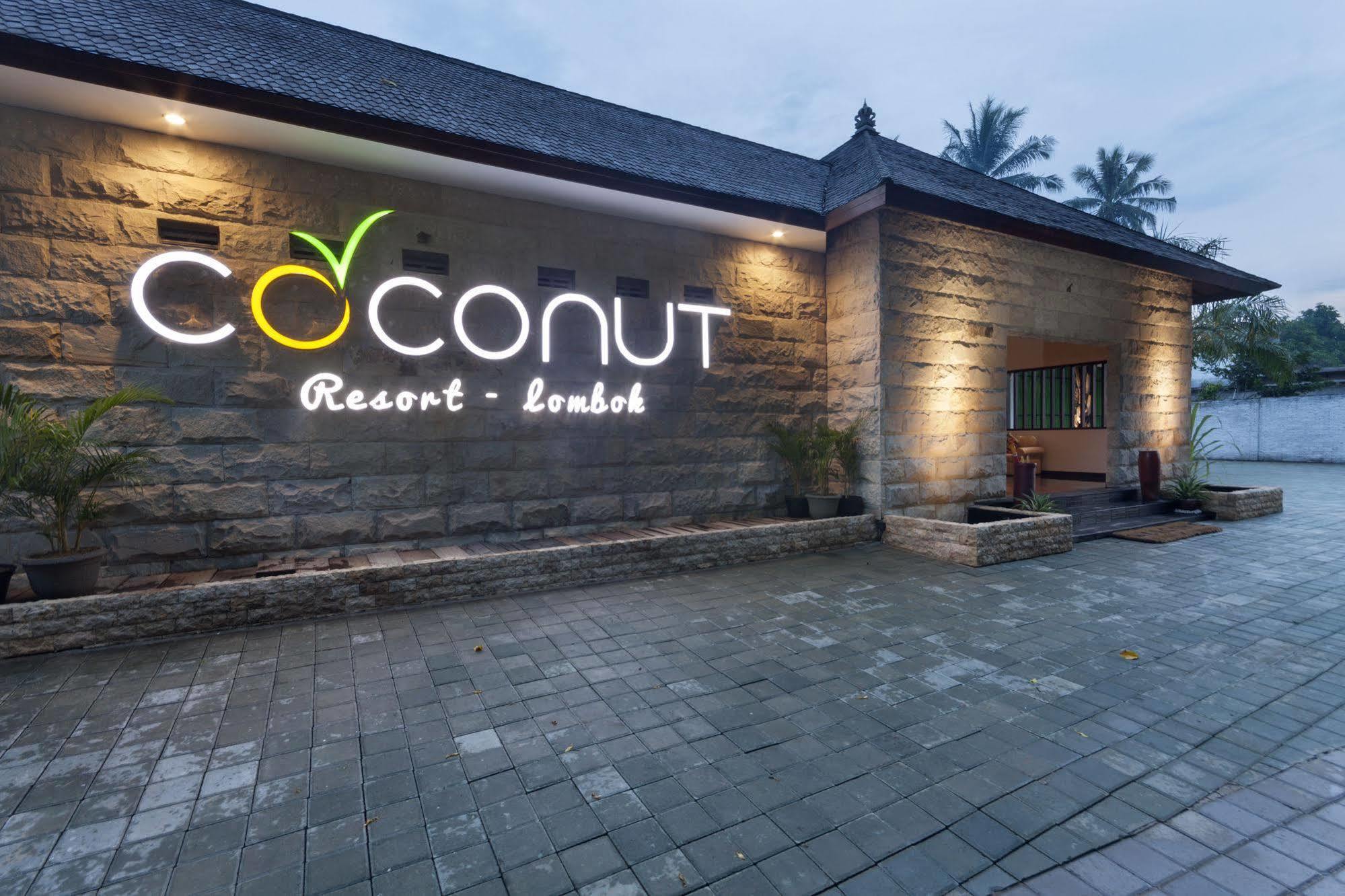 Coconut Boutique Resort Senggigi Exterior foto