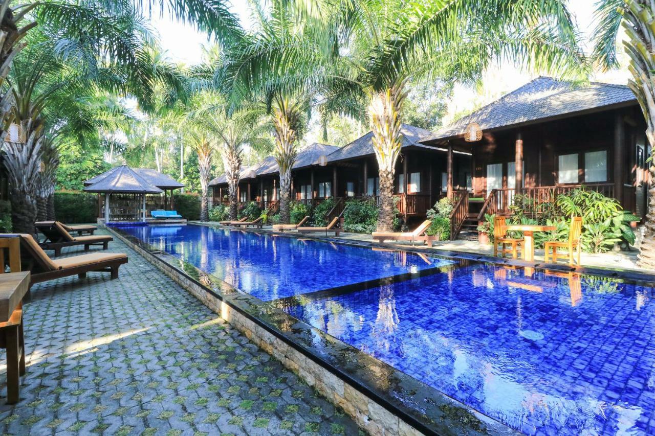 Coconut Boutique Resort Senggigi Exterior foto